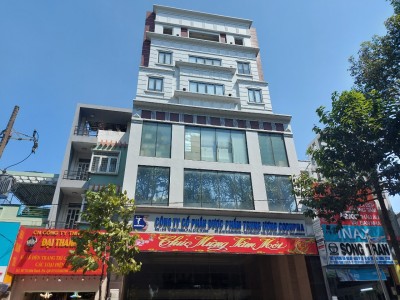 Toà nhà nguyên căn đường Tô Hiến Thành Quận 10