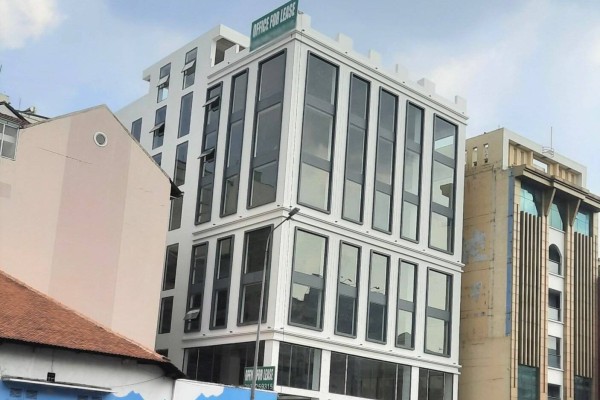 Queen Building - Đường Điện Biên Phủ - Phường Tân Định