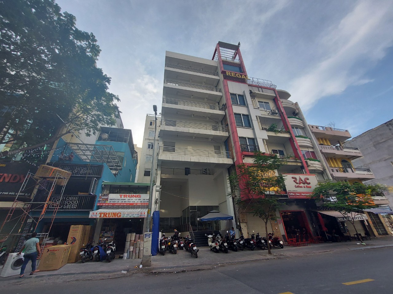 Tòa nhà nguyên căn Vinatafs đường Phó Đức Chính Quận 1
