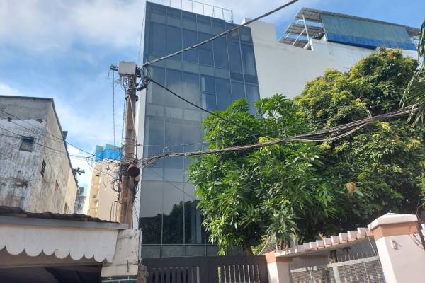 Toà nhà nguyên căn đường Nguyễn Văn Trỗi, Quận Phú Nhuận